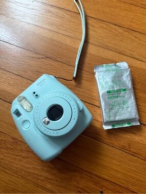 Instax mini 9 instant film camera mint green